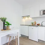 Terreo 10-12 Apartment