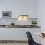 Terreo 10-12 Apartment *