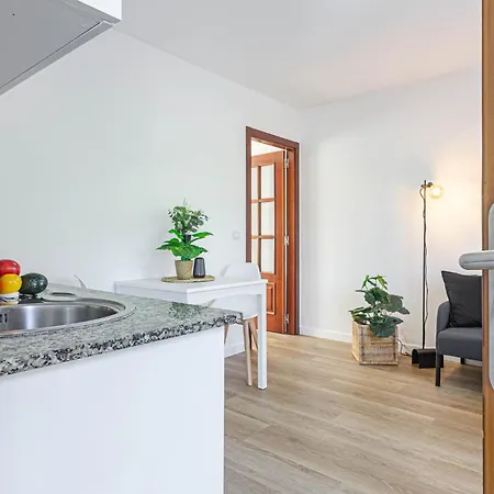 Terreo 10-12 * A Coruña