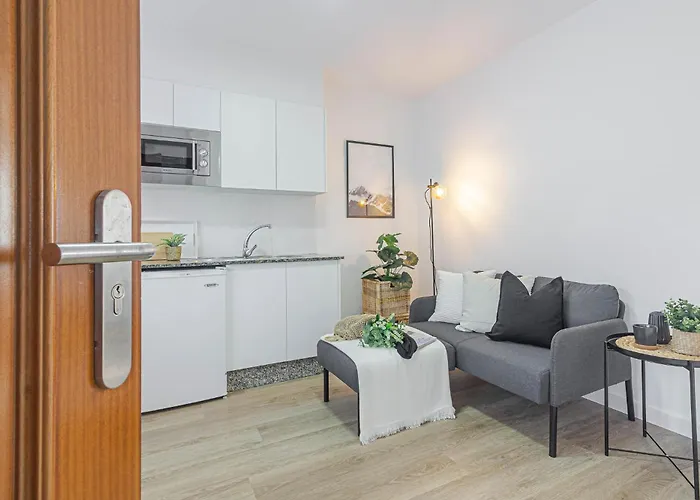 Apartment Terreo 10-12 *