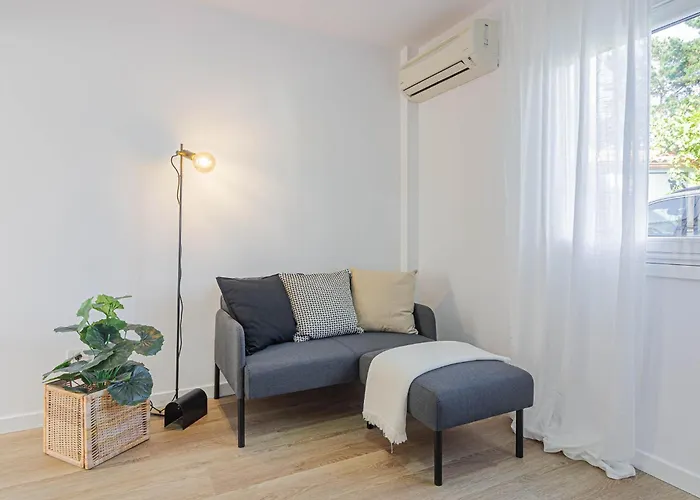 Apartment Terreo 10-12 *